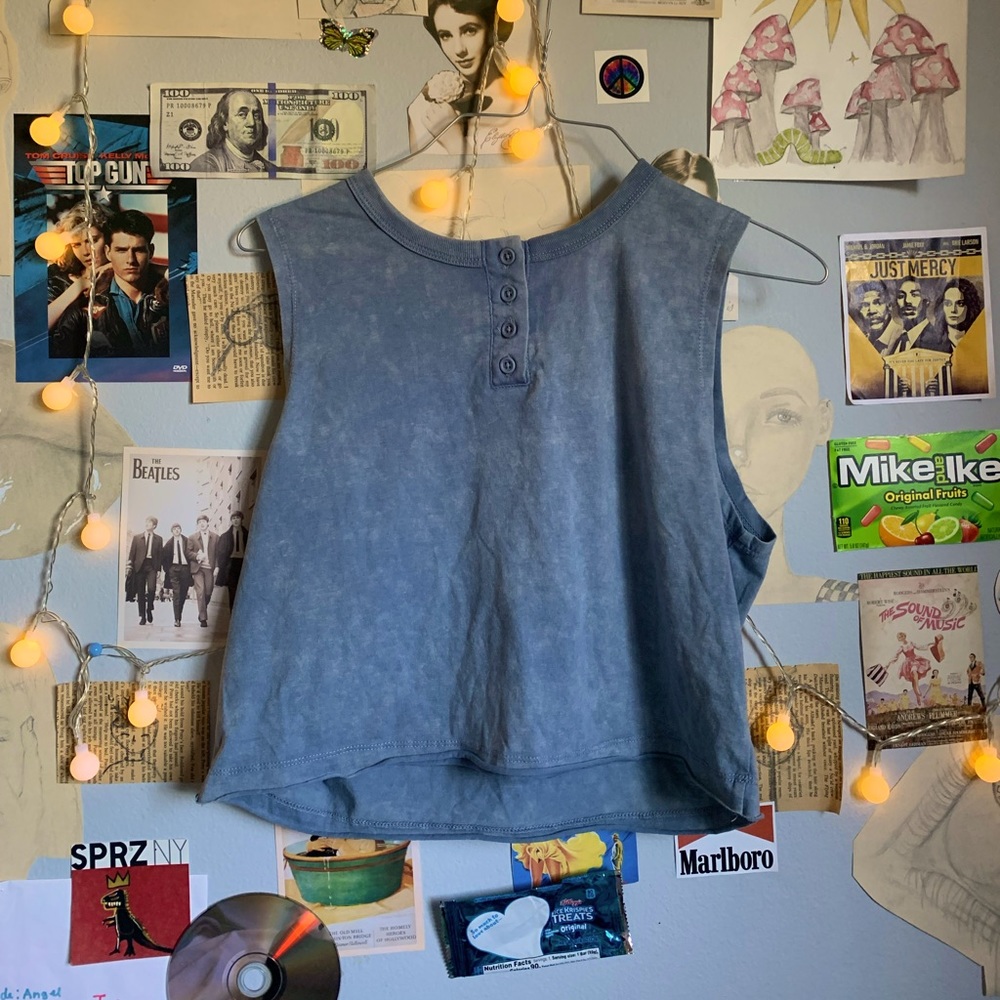 Cute comfy summer tank top, kind of acid wash it’s cool, doesn’t fit me 😢